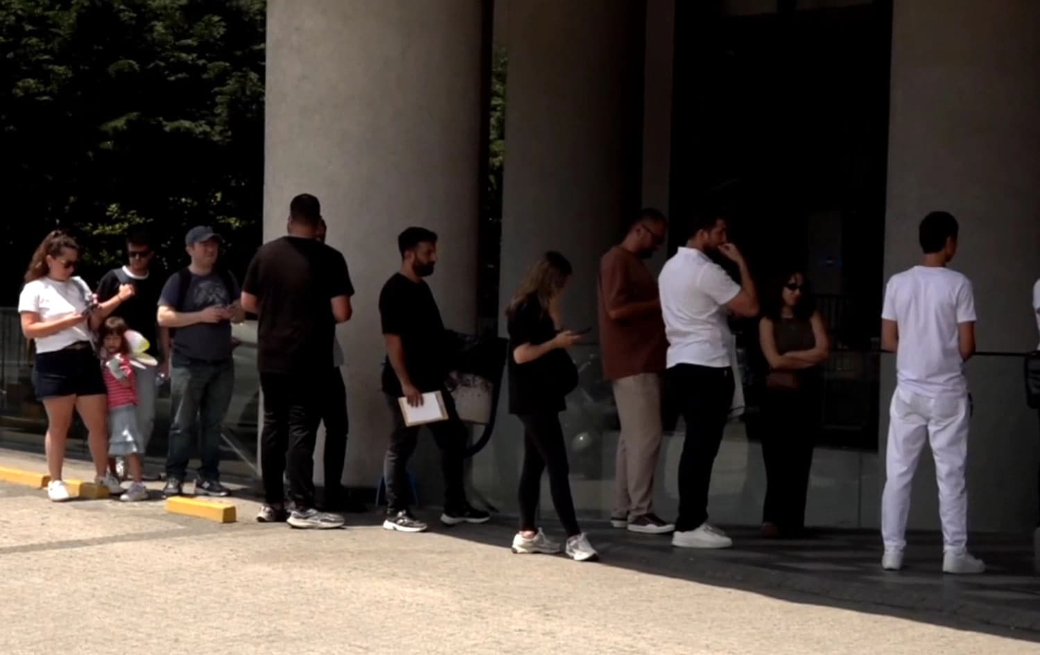 Li Tirkiyeyê civanên vîzeya Schengenê ketine bazara reş