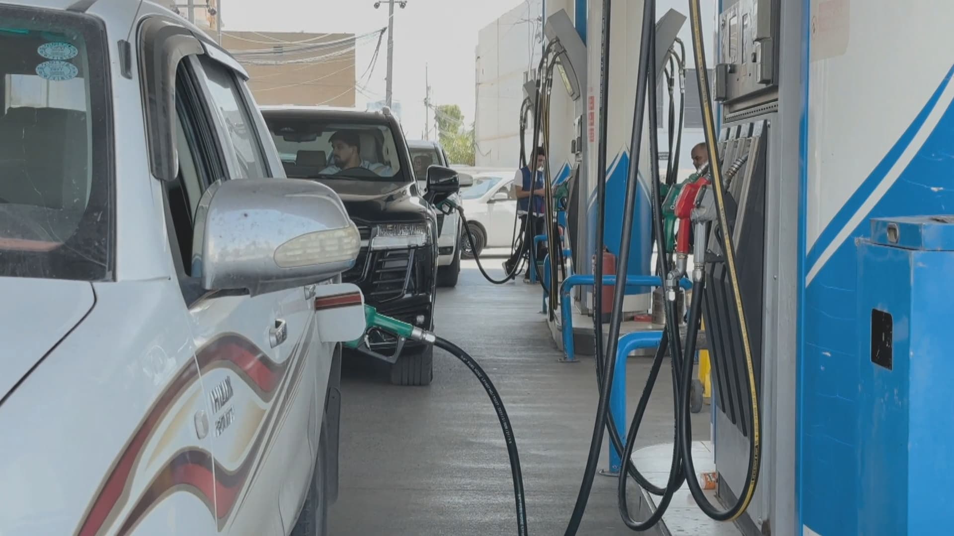 سەرەڕای هاوردەکردنی هێشتا بەنزین گرانە