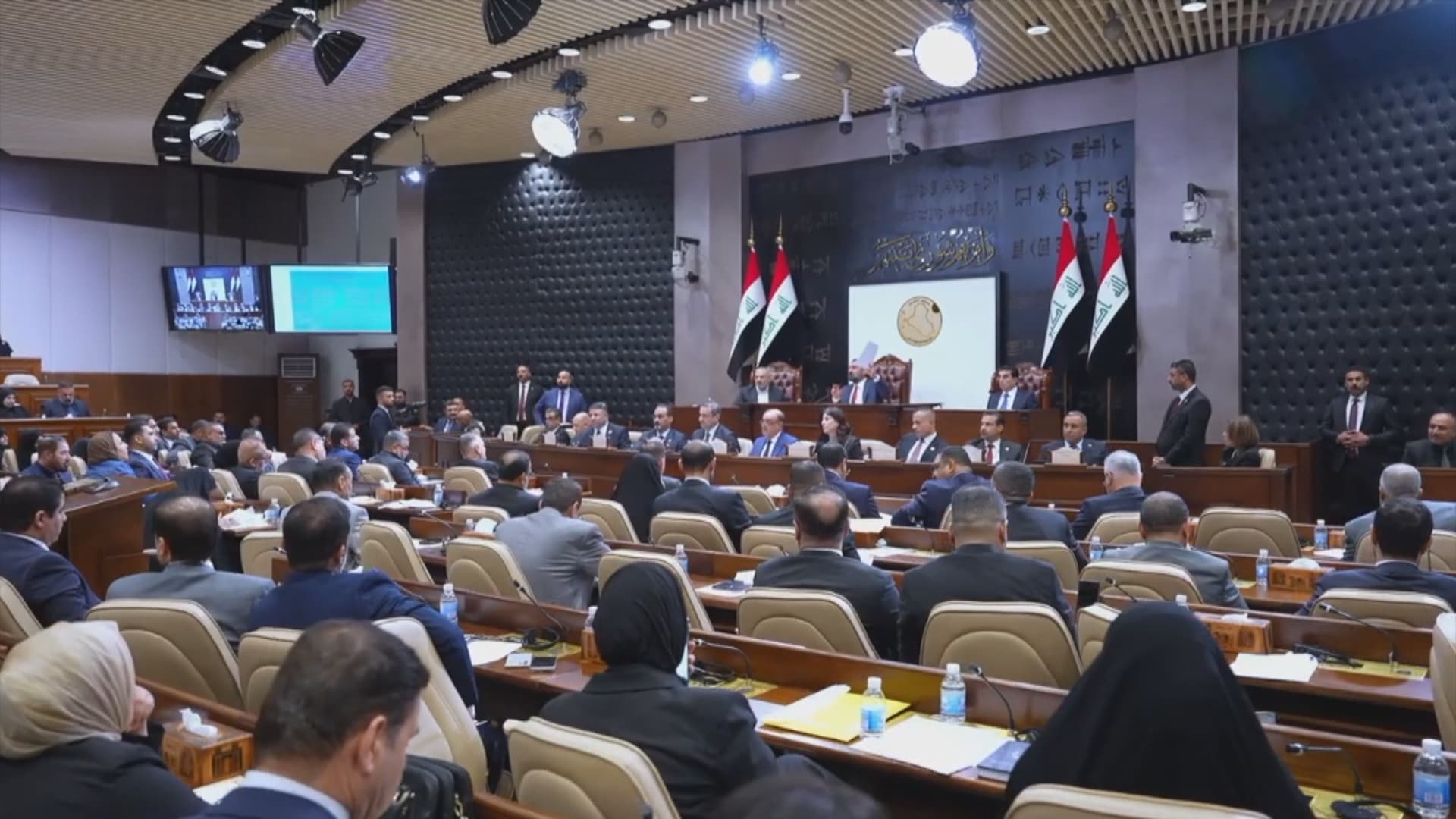 سەرۆکی دیوانی چاودێریی دارایی عێراق بە 7 هەزار راپۆرتەوە چووە پەرلەمانی