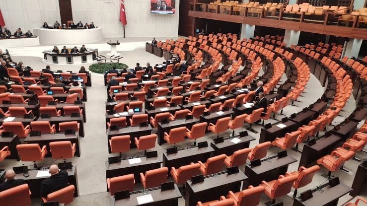 Perînçek rêya kê paqij dike?