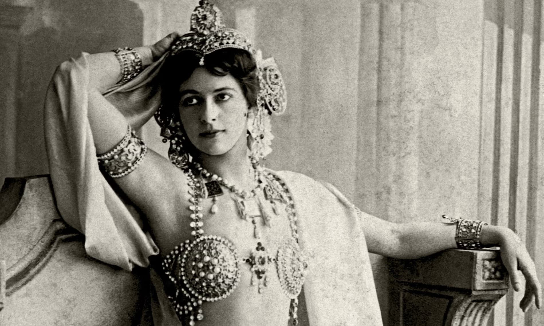 Mata Hari: Jina ku Parîs dîn û har kiribû çima hat îdamkirin?