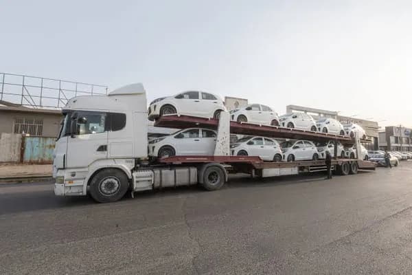 بازرگانان داوا دەکەن ماوەی هاوردەکردنی ئۆتۆمبێلی مۆدێل 2024 درێژ بکرێتەوە