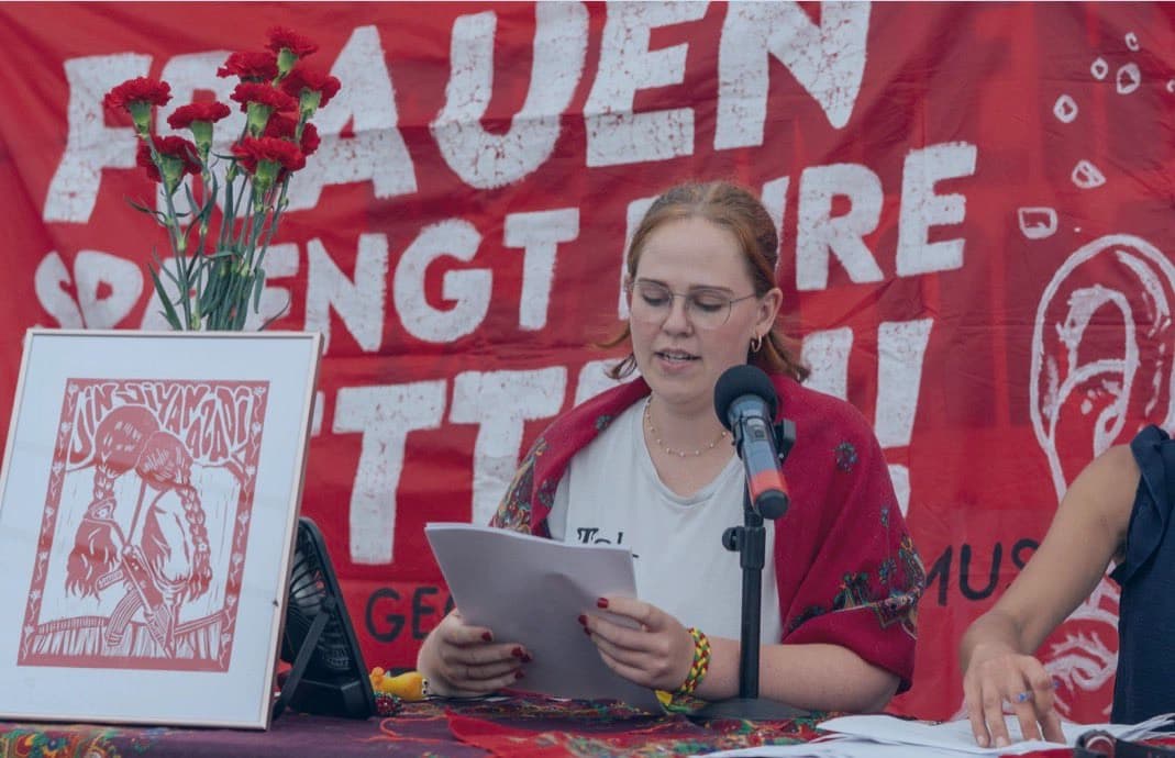 Paula Maier: Li navenda dersînorkirinê ya Stenbolê tecawizî min hat kirin