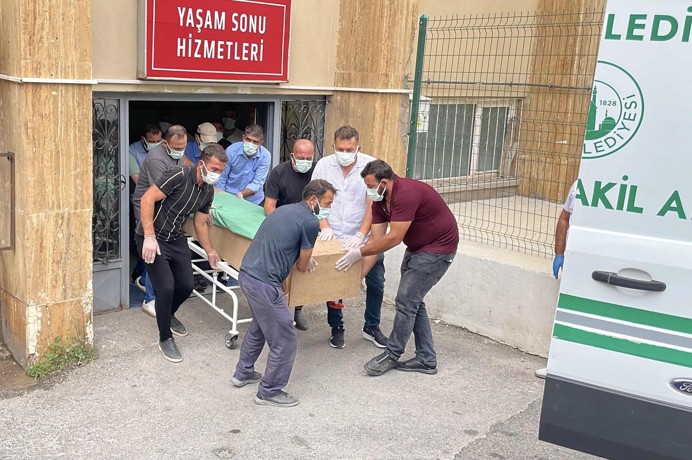 Sivas'ta Kırım Kongo Kanamalı Ateşi (KKKA) hastalığı şüphesiyle tedavi gören 63 yaşındaki kişi yaşamını yitirdi.