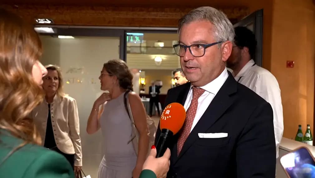 Magnus Brunner: Koça neyasayî ji sedî 55 kêm bûye