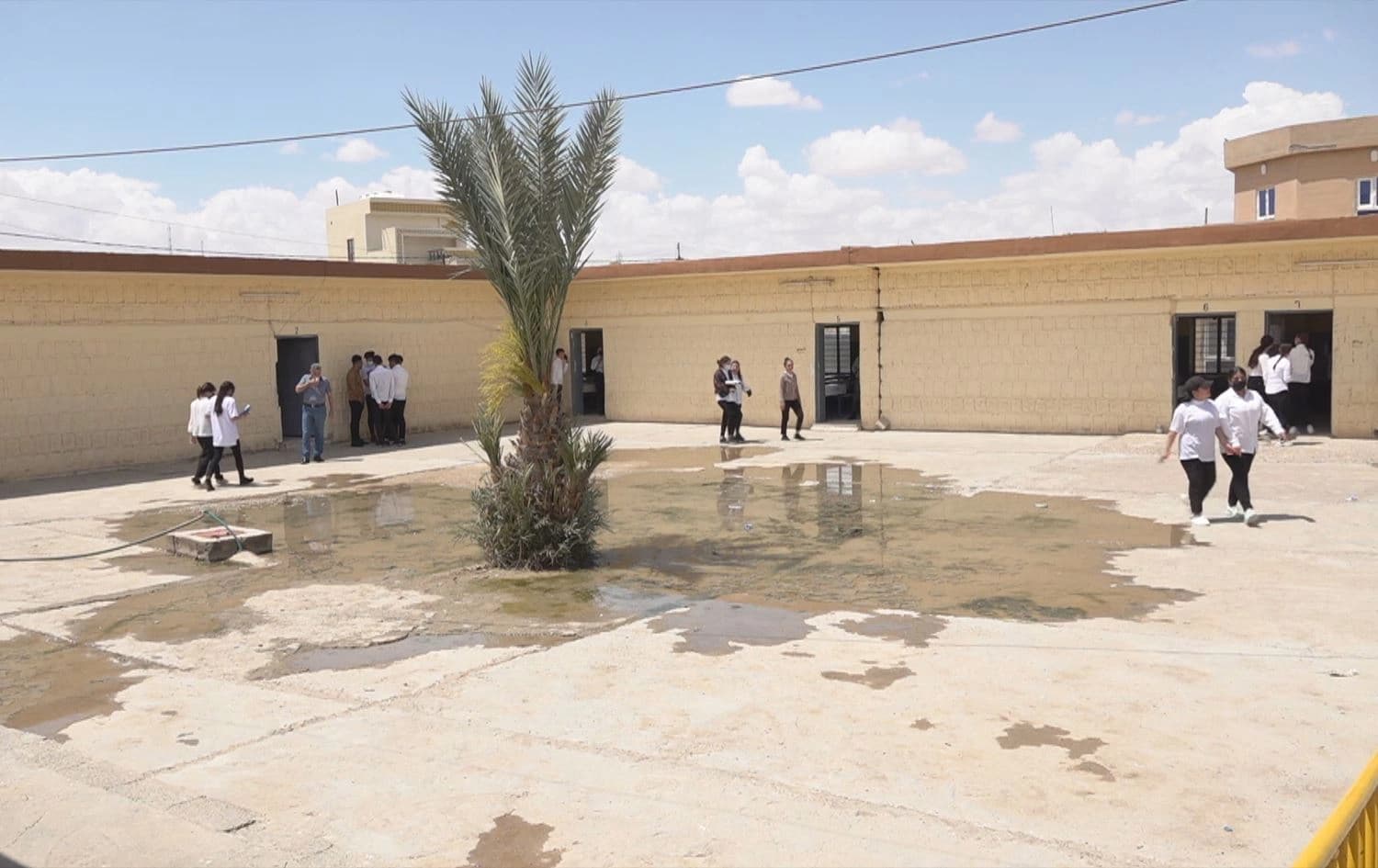 سنجار.. انتقال الطلاب إلى الدراسة العربية يهدد التعليم الكوردي