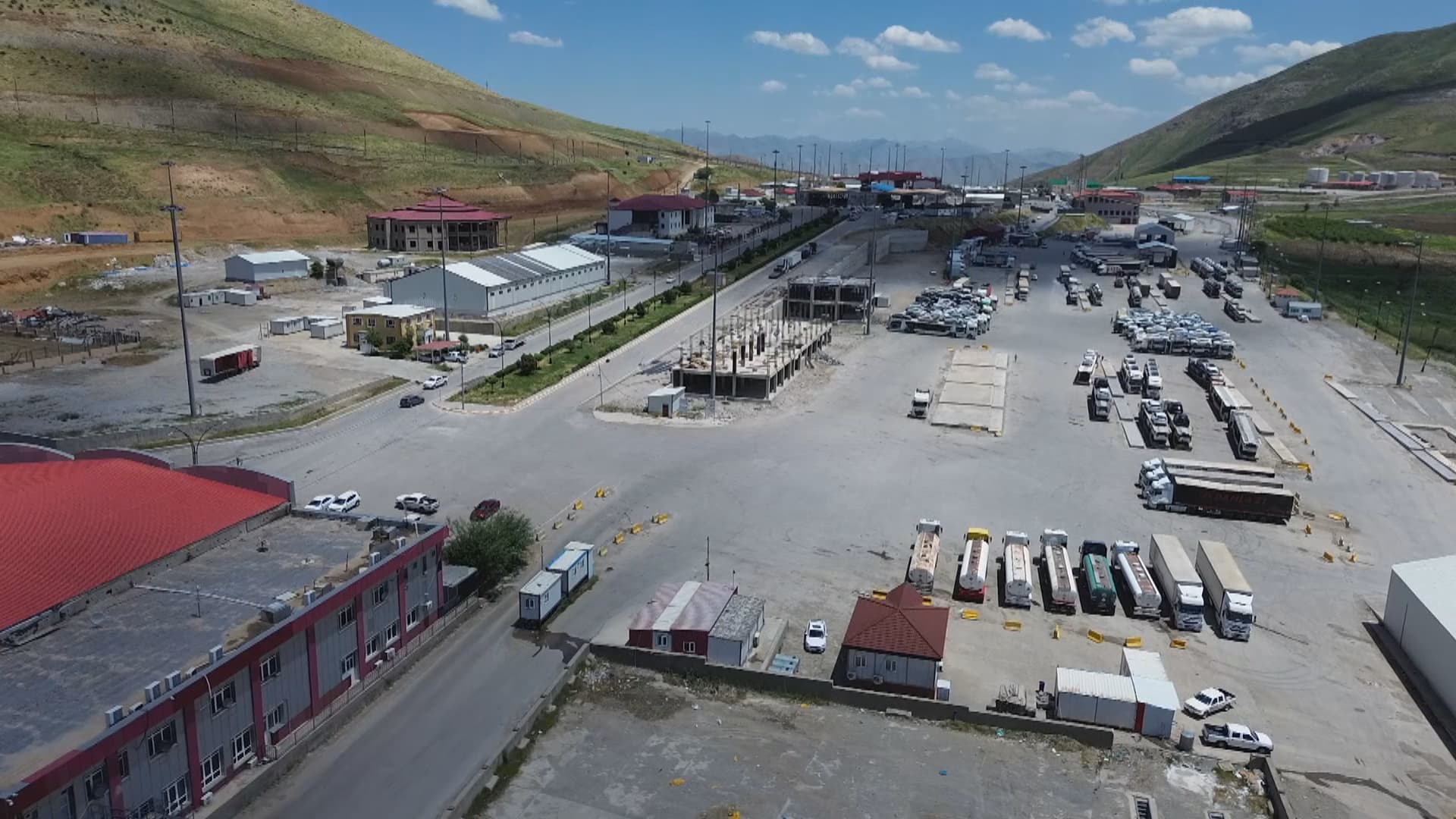 لە دەروازەی نێودەوڵەتیی حاجی ئۆمەران ئاڵوگۆڕی بازرگانی 50% کەمیکردووە