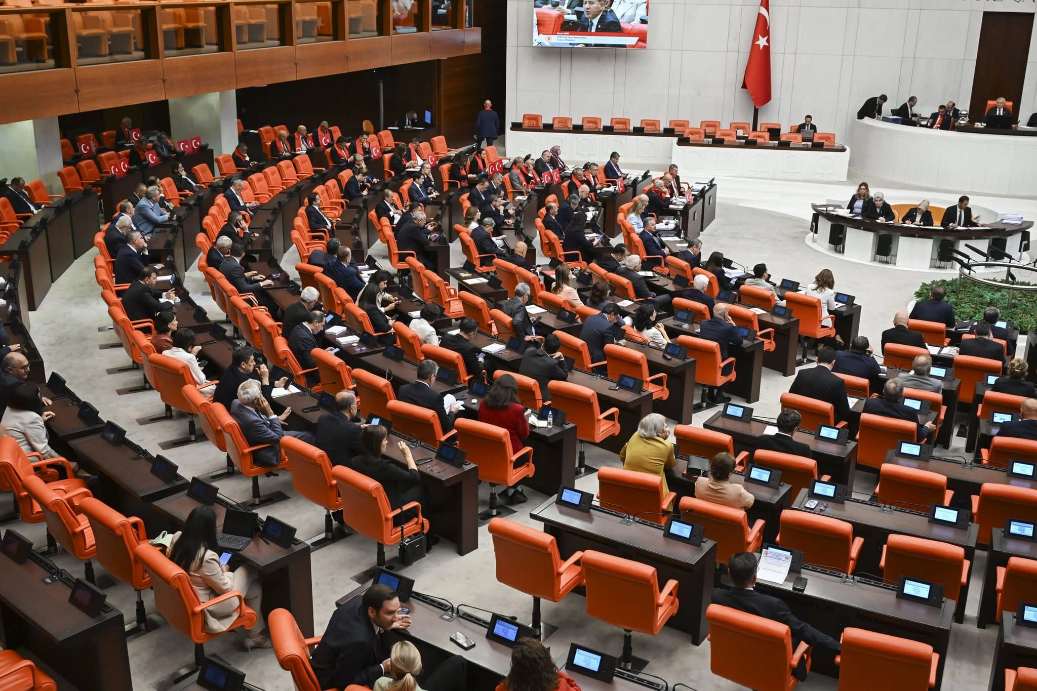 Turkish parliament voting on the peace process bill on August 10, 2026. Photo: Screengrab