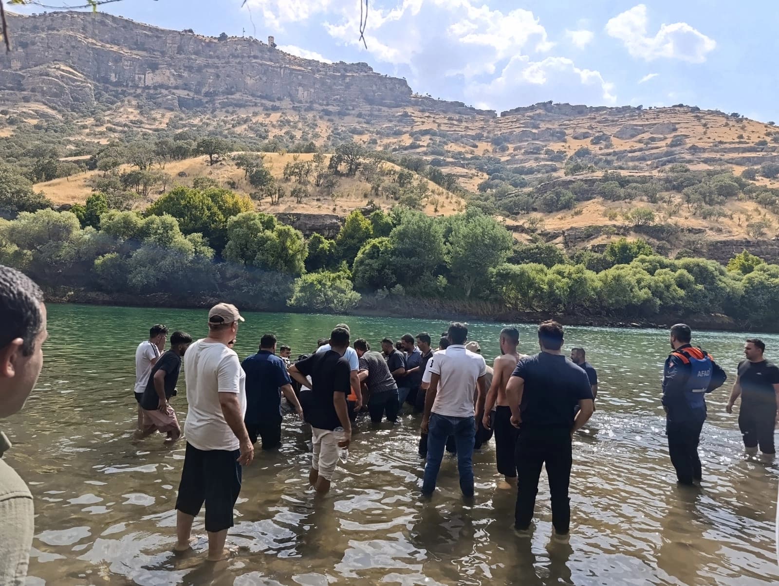 Termê Yeşîma 22 salî ji Çemê Dîcleyê hat derxistin