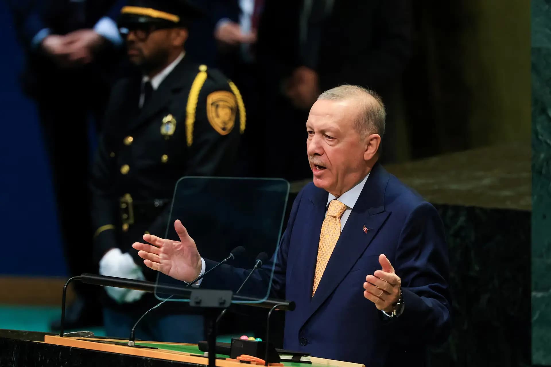 أردوغان يصف قرار حزب العمال الكوردستاني بحل نفسه بـ"نقطة تحول"
